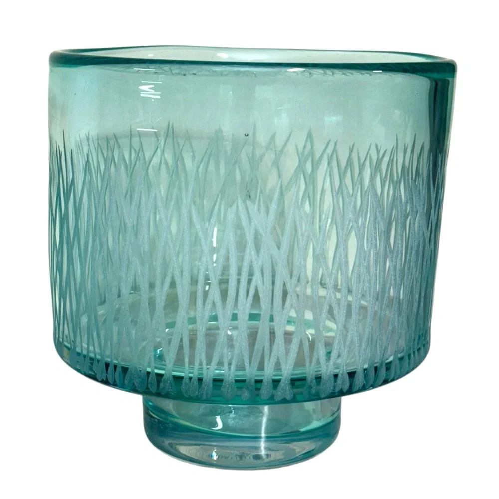 Elegant Glass Vase with‎ Frosted Design